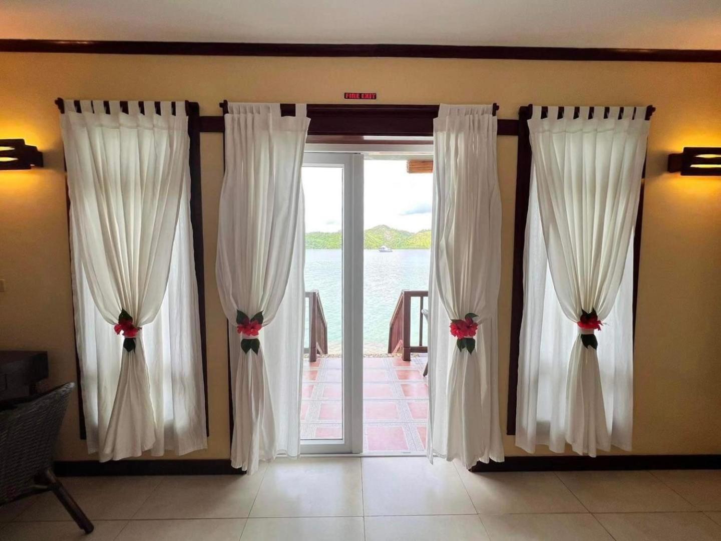 El Rio Y Mar Resort Корон Экстерьер фото